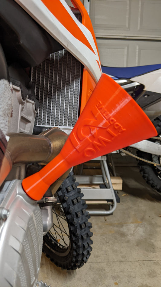 Threaded & Vented Dirt Bike Oil Funnel